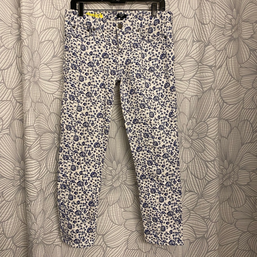 EUC J Crew Toothpick Blue & White Floral Skinny Jeans in Size 29